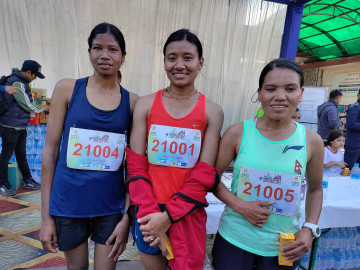 नवाैं धारा नेपालगञ्ज म्याराथन: हाफ म्याराथनमा सन्तोषी श्रेष्ठको ह्याट्रिक